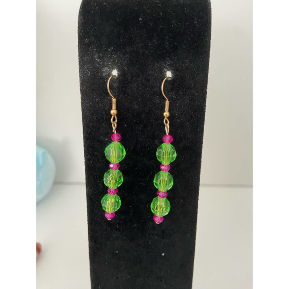 Upcycled vintage bright green and pink earrings handmade - Picture 1 of 4